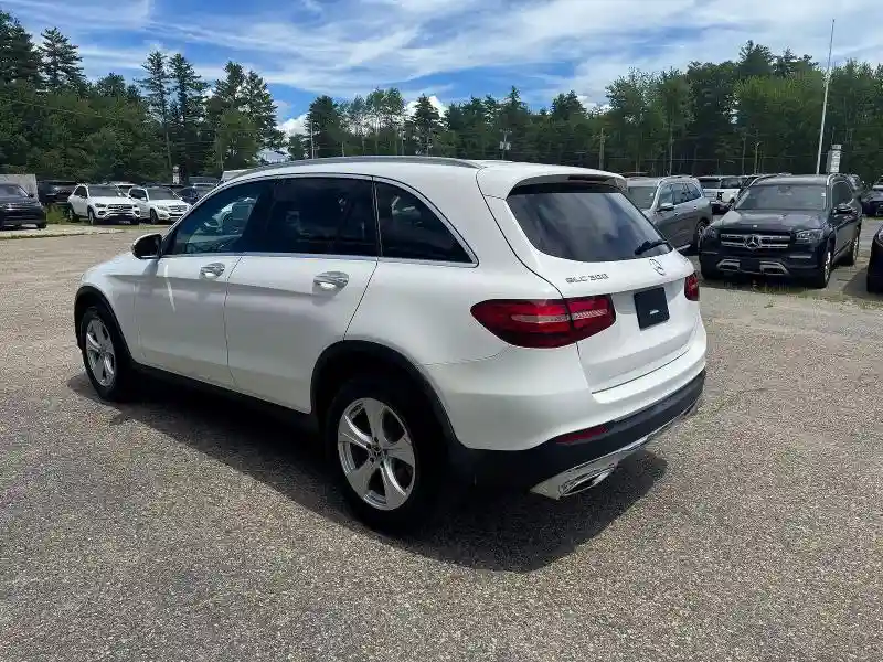 WDC0G4KB7HF242188 2017 MERCEDES-BENZ GLC-CLASS-2
