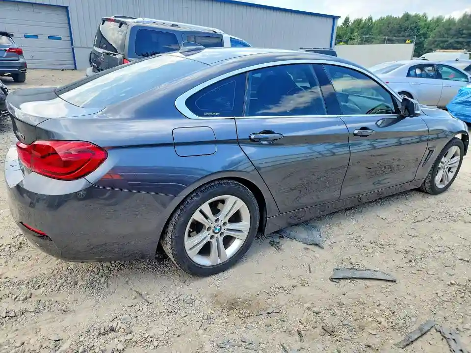 WBA4J1C52JBG79464 2018 BMW 4 SERIES-2