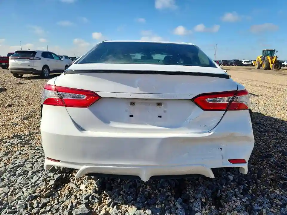 4T1B11HK0JU055653 2018 TOYOTA CAMRY-5