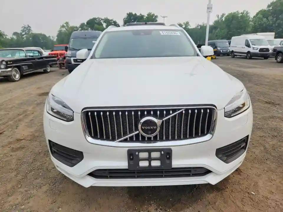 YV4A221K8M1711159 2021 VOLVO XC90-4