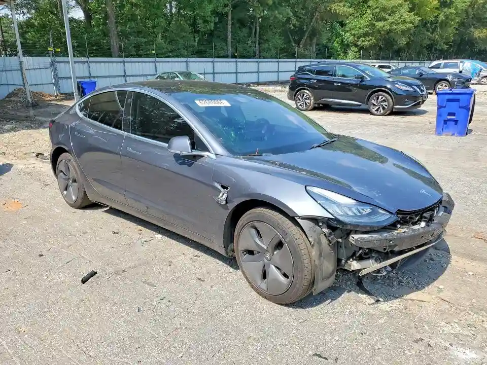 5YJ3E1EB9JF093182 2018 TESLA MODEL 3-3