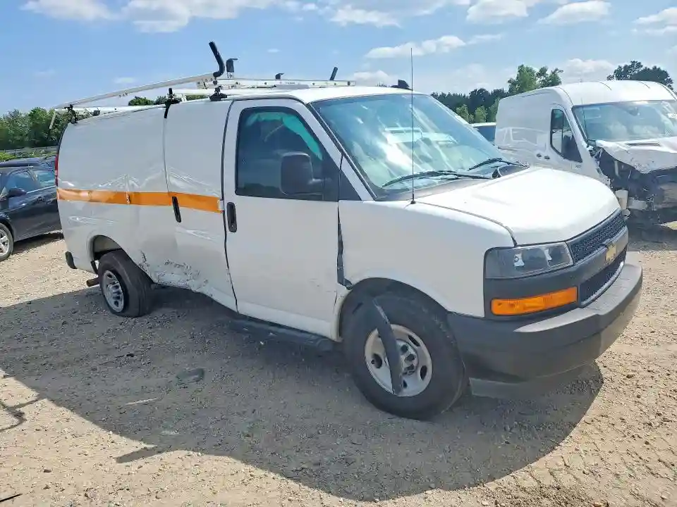 1GCWGAFP9S1273340 2025 CHEVROLET EXPRESS-3