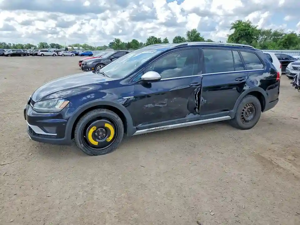 3VWH17AU4HM506656 2017 VOLKSWAGEN GOLF-0
