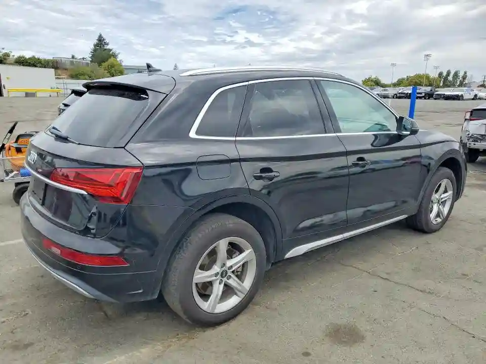 WA1AAAFY9M2009241 2021 AUDI Q5-2
