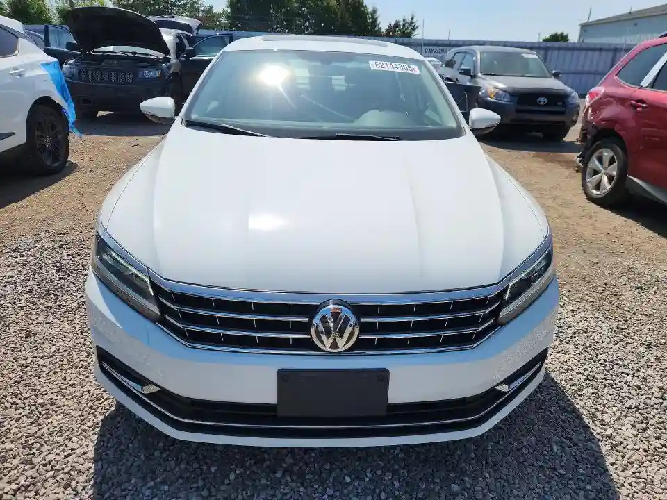 1VWBA7A38JC042839 2018 VOLKSWAGEN PASSAT-4