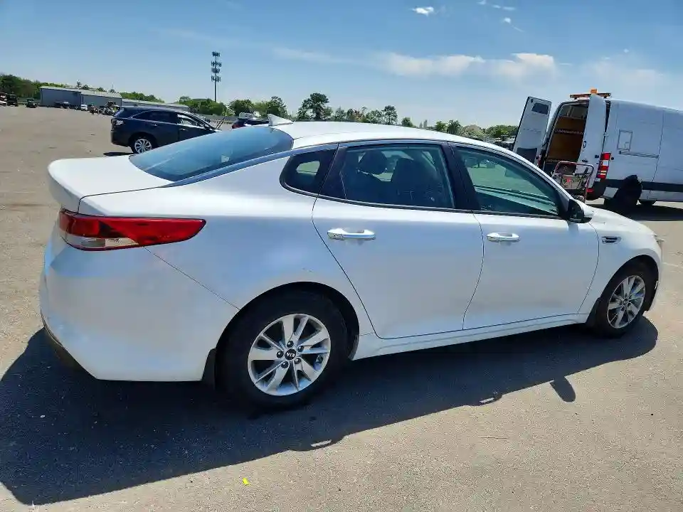 KNAGT4L34G5074065 2016 KIA OPTIMA-2