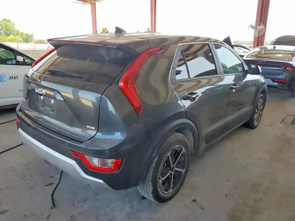 KNDCP3LE7T5346376 2026 KIA NIRO-2