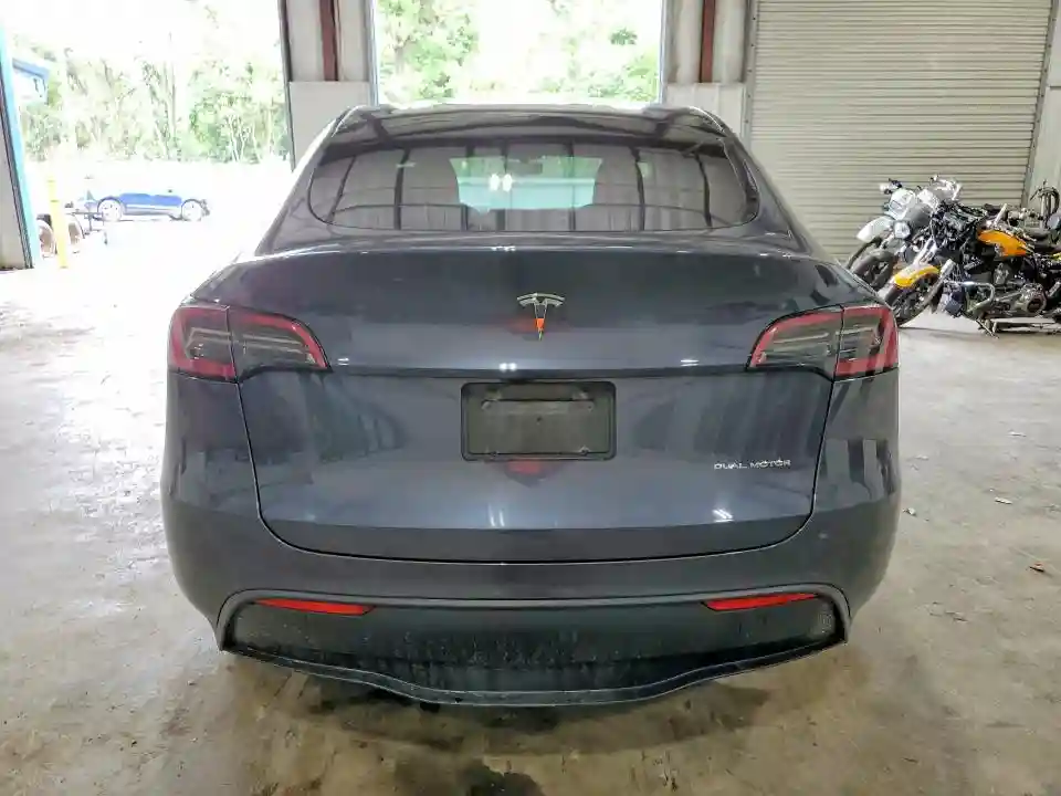 7SAYGDEE2PF838670 2023 TESLA MODEL Y-5