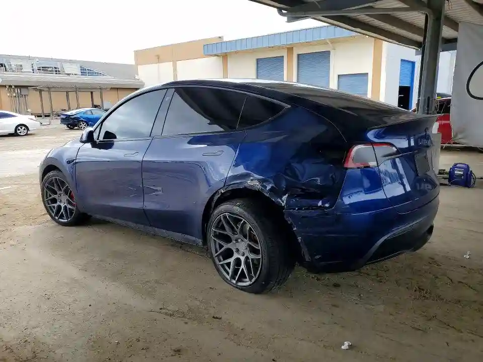 7SAYGDEF6PF622927 2023 TESLA MODEL Y-1