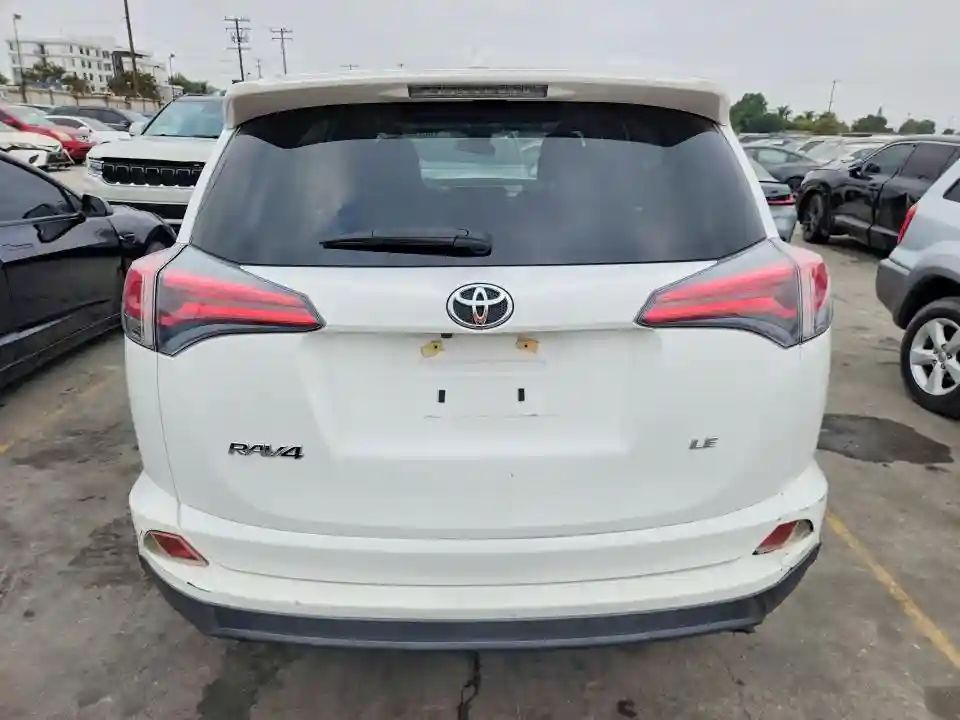 JTMZFREV4JJ201703 2018 TOYOTA RAV4-5