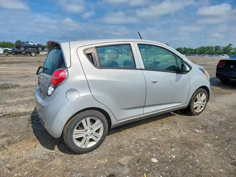 KL8CB6S95FC741363 2015 CHEVROLET SPARK-2
