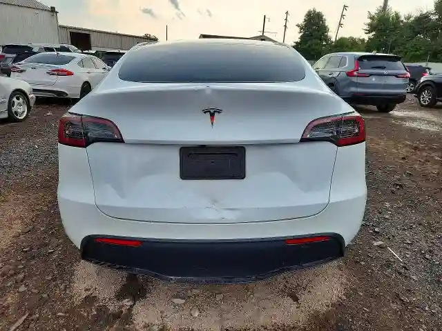 7SAYGDED3RF129160 2024 TESLA MODEL Y-5