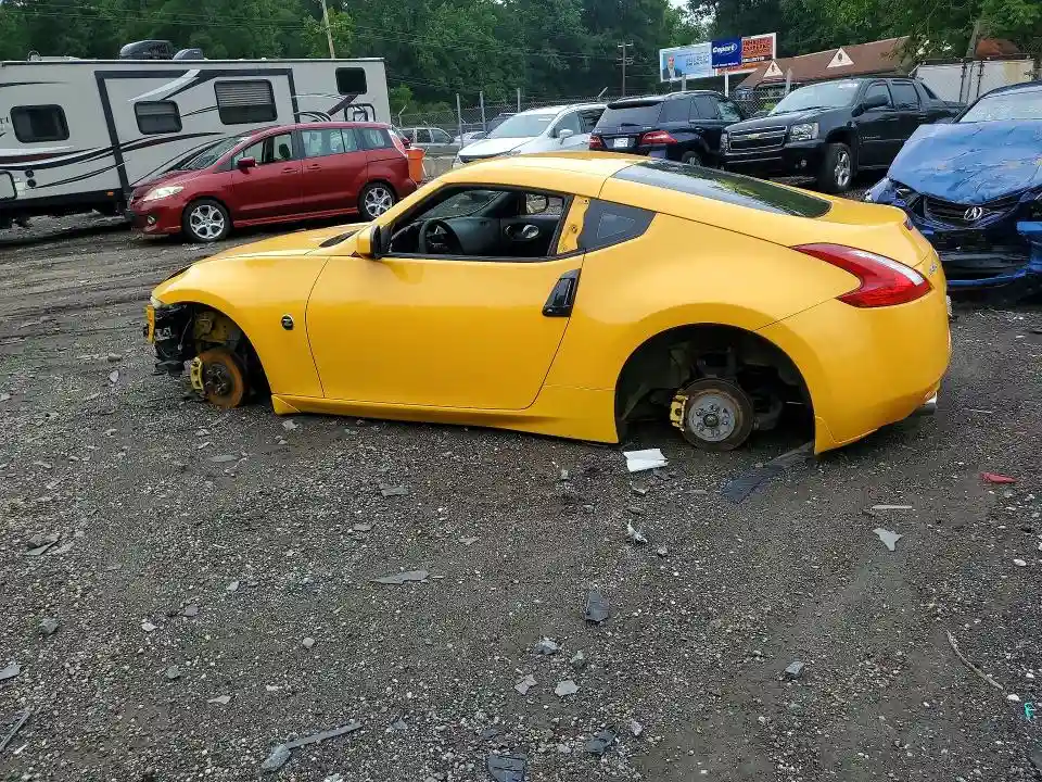 JN1AZ4EH3HM951882 2017 NISSAN 370Z-1
