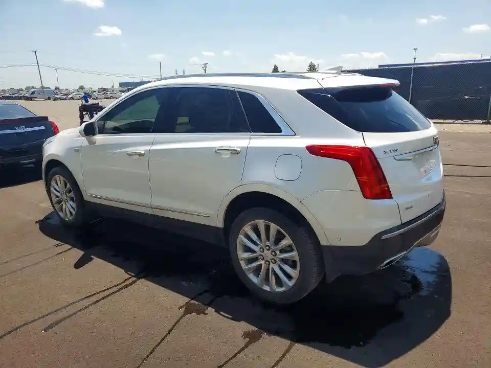 1GYKNFRS5HZ123473 2017 CADILLAC XT5-1