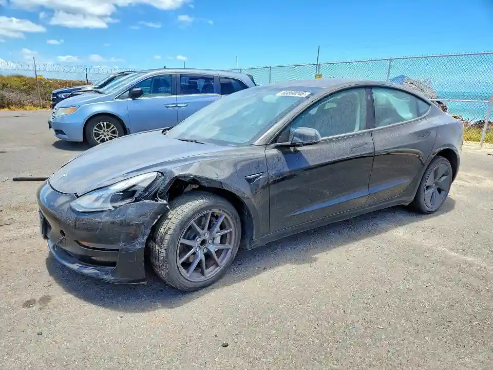 5YJ3E1EA3PF431692 2023 TESLA MODEL 3-0