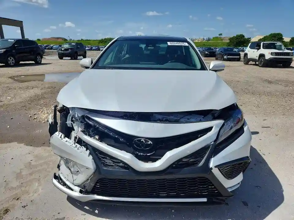 4T1K61AK2MU566667 2021 TOYOTA CAMRY-4