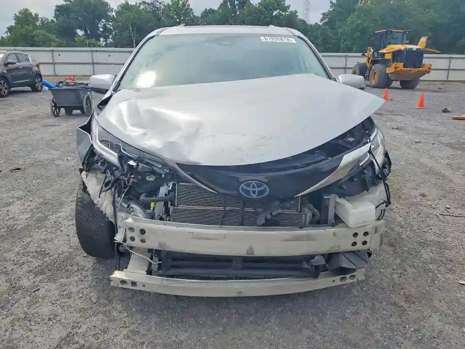 5TDZSKFC9MS005148 2021 TOYOTA SIENNA-4