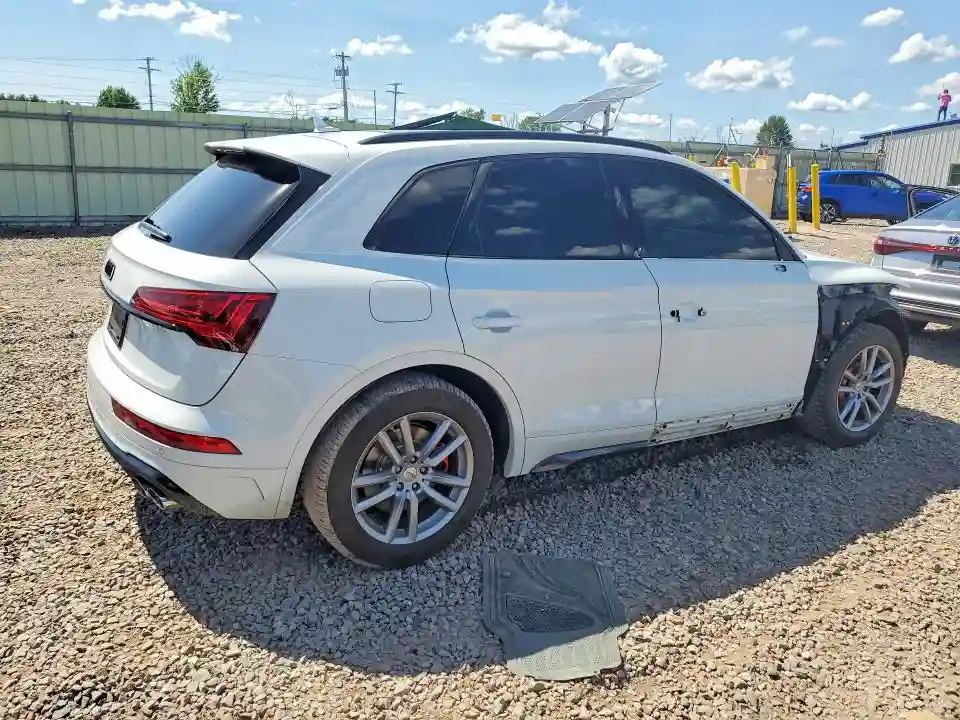 WA1B4AFY3M2104163 2021 AUDI SQ5-2