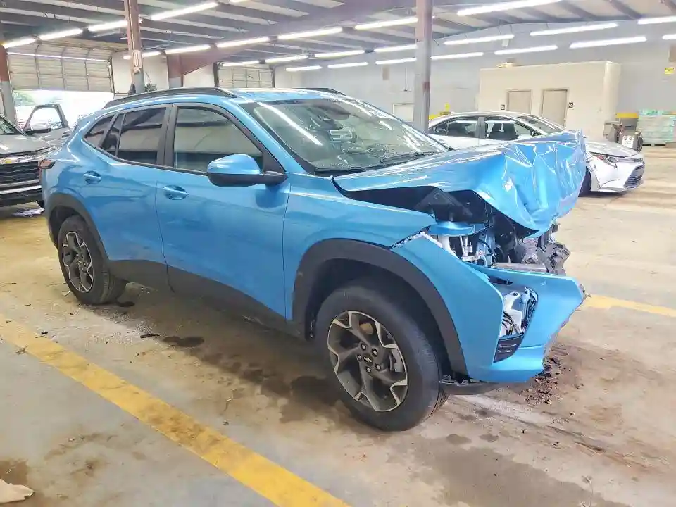 KL77LHEP2TC045497 2026 CHEVROLET TRAX-3