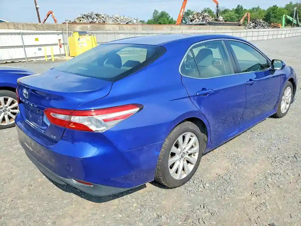 JTNB11HK0J3011187 2018 TOYOTA CAMRY-2