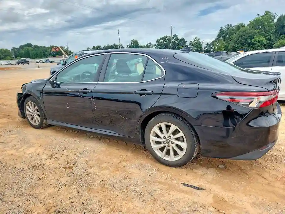 4T1R11AK9MU517804 2021 TOYOTA CAMRY-1