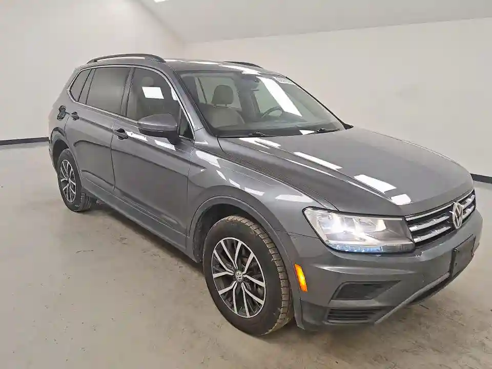 3VV3B7AX8KM178834 2019 VOLKSWAGEN TIGUAN-3