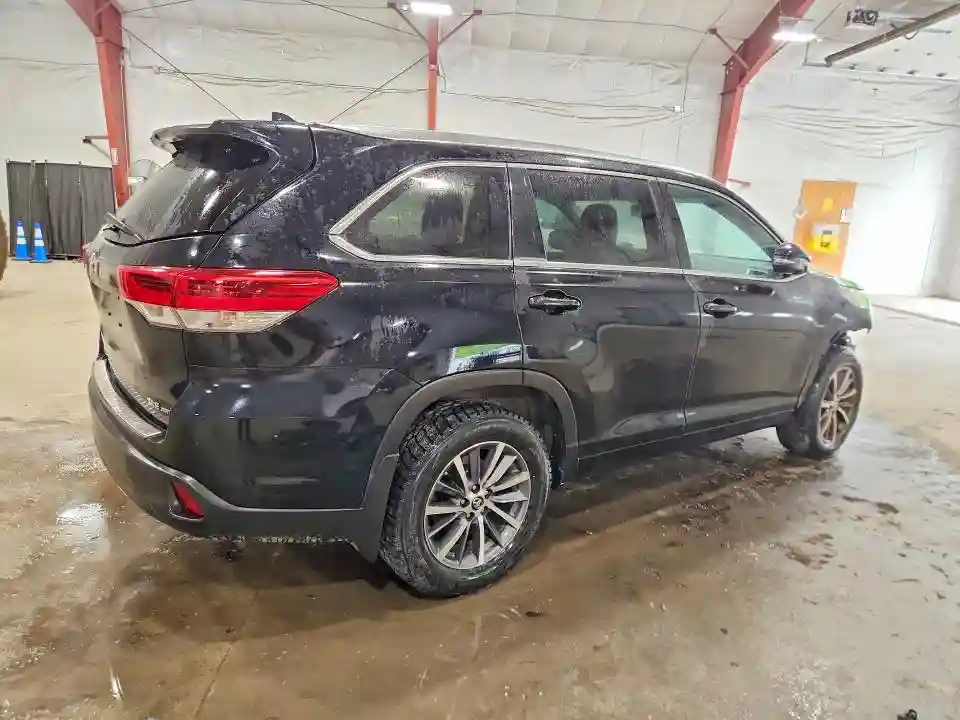 5TDJZRFH2JS883738 2018 TOYOTA HIGHLANDER-2