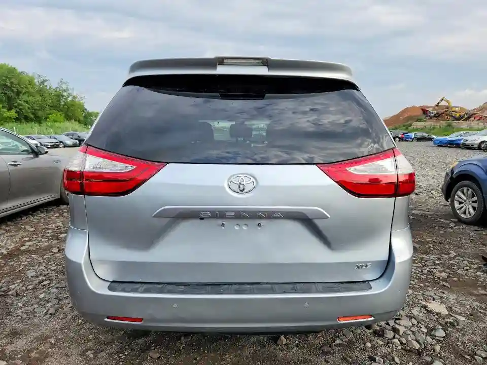 5TDYZ3DCXJS927018 2018 TOYOTA SIENNA-5