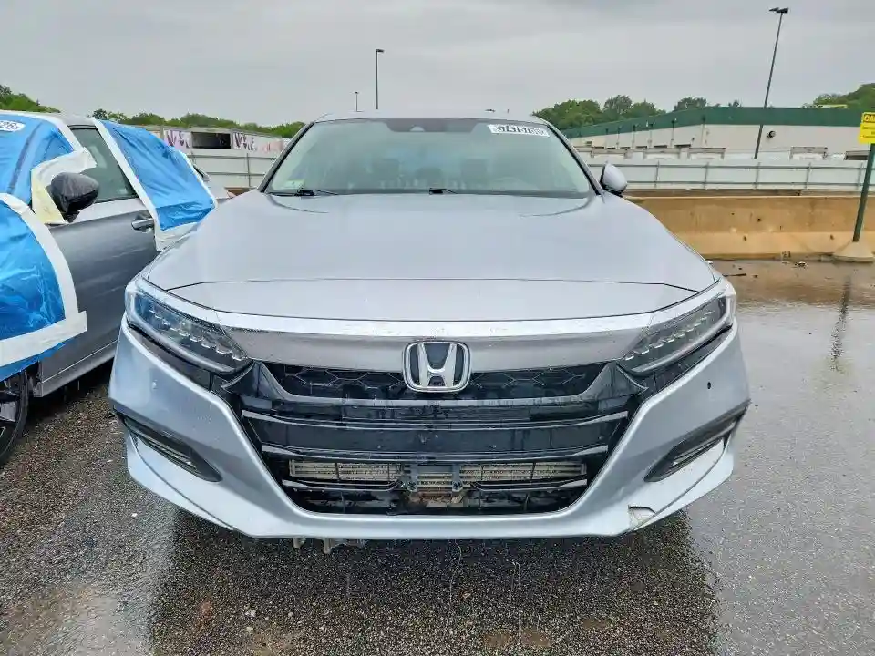 1HGCV1F93JA006382 2018 HONDA ACCORD-4