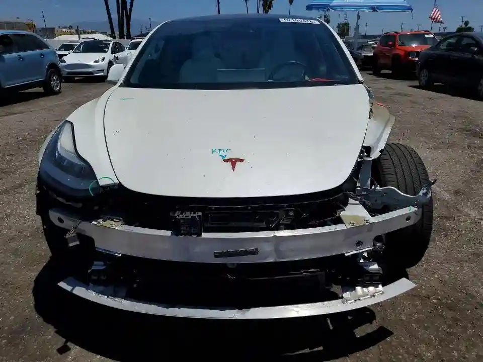 5YJ3E1EB0LF640519 2020 TESLA MODEL 3-4