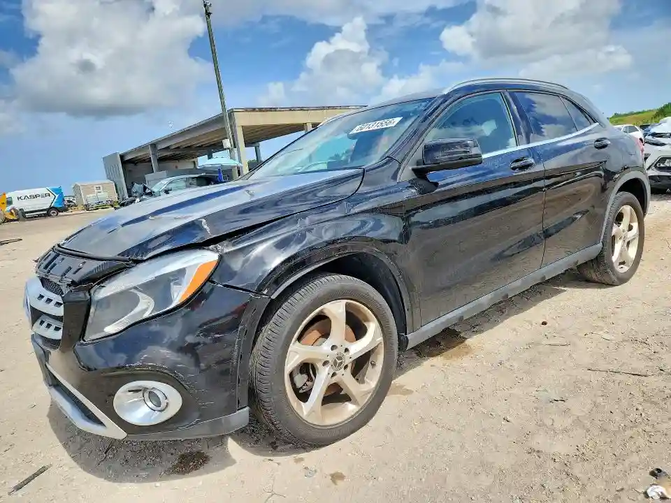 WDCTG4EB3JJ496542 2018 MERCEDES-BENZ GLA-CLASS-0