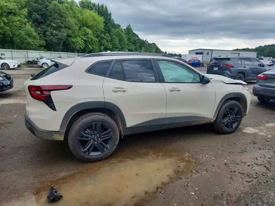 KL77LKEP4TC150569 2026 CHEVROLET TRAX-2