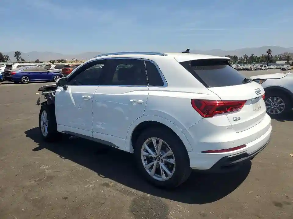WA1DECF31R1203230 2024 AUDI Q3-1