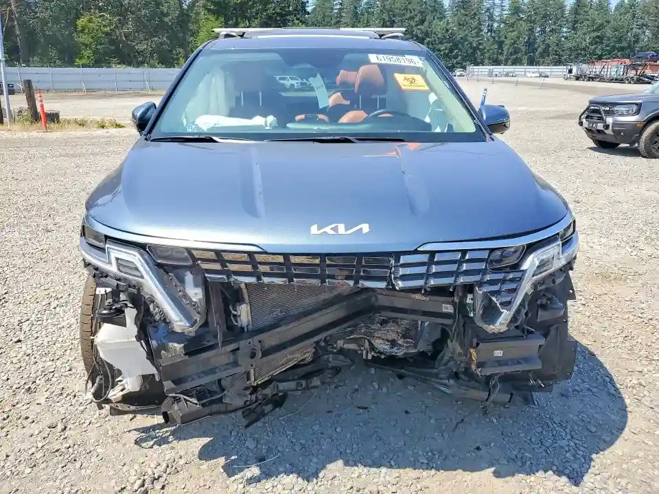 KNDNE5H34N6092009 2022 KIA CARNIVAL S-4