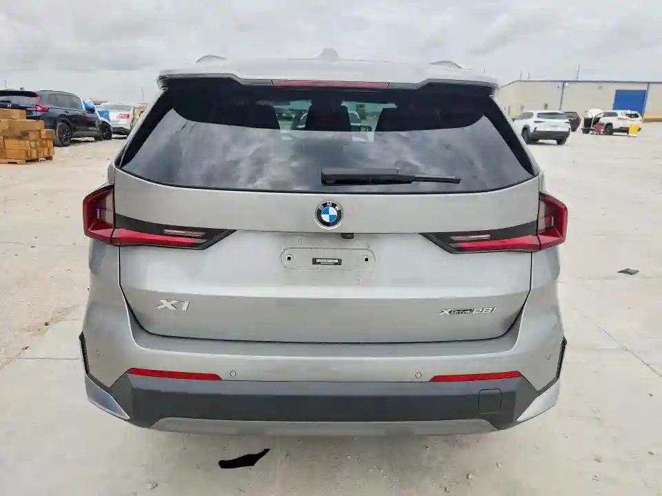 WBX73EF05P5W46015 2023 BMW X1-5