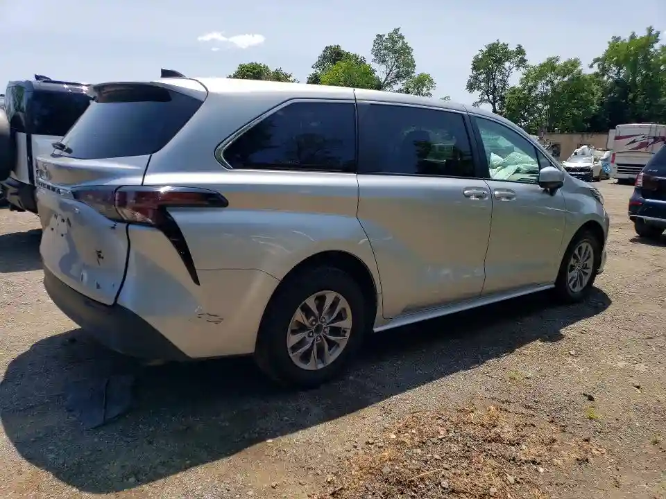 5TDKSKFC3RS140540 2024 TOYOTA SIENNA-2