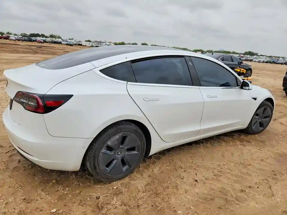 5YJ3E1EA2LF590598 2020 TESLA MODEL 3-2