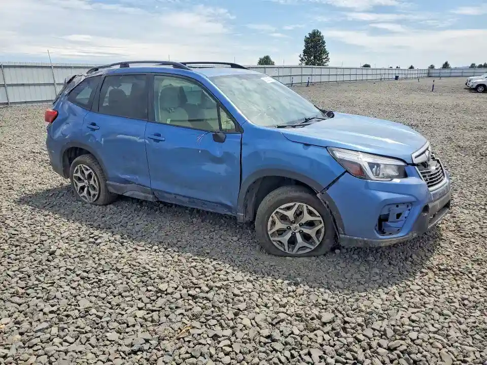 JF2SKAJC7LH469630 2020 SUBARU FORESTER-3