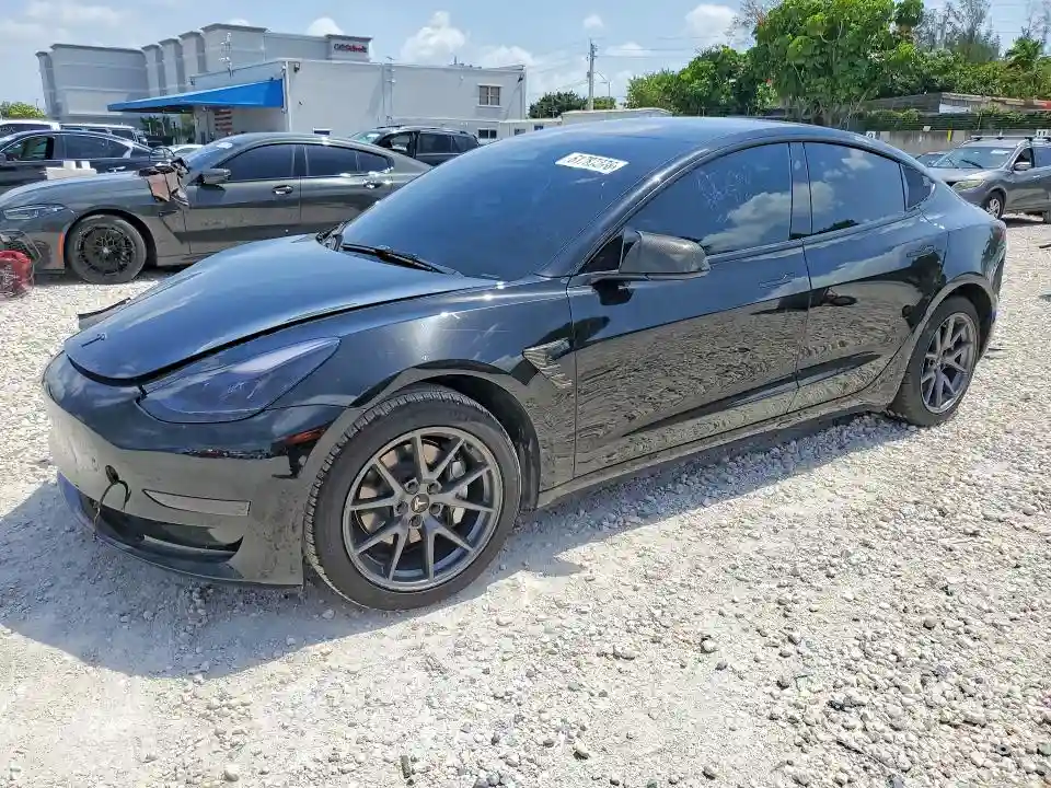 5YJ3E1EA3PF461758 2023 TESLA MODEL 3-0