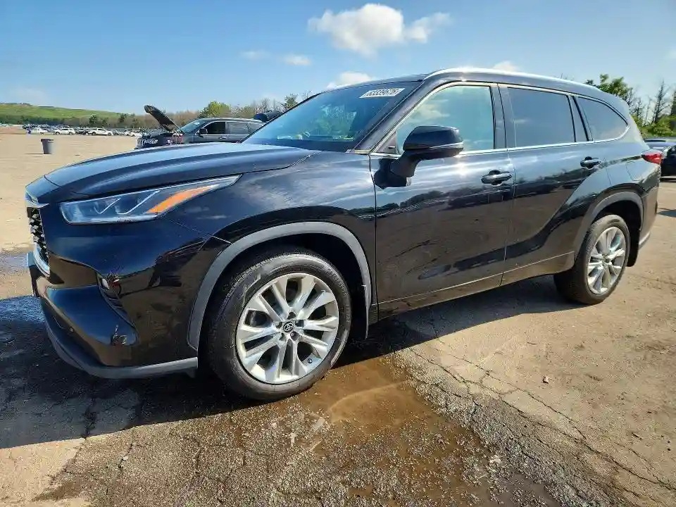 5TDDZRBH8NS567723 2022 TOYOTA HIGHLANDER-0