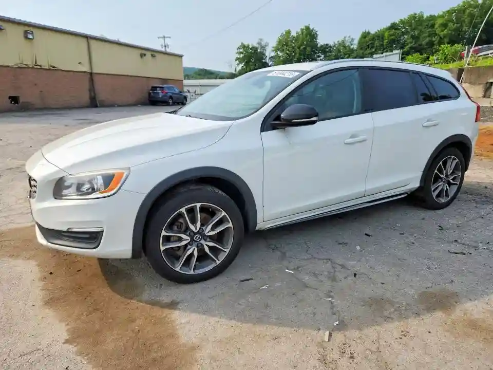 YV4612HK5G1008606 2016 VOLVO V60-0