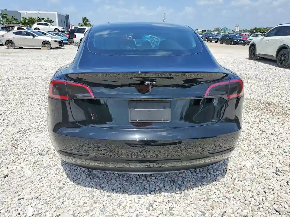 5YJ3E1EA3PF461758 2023 TESLA MODEL 3-5
