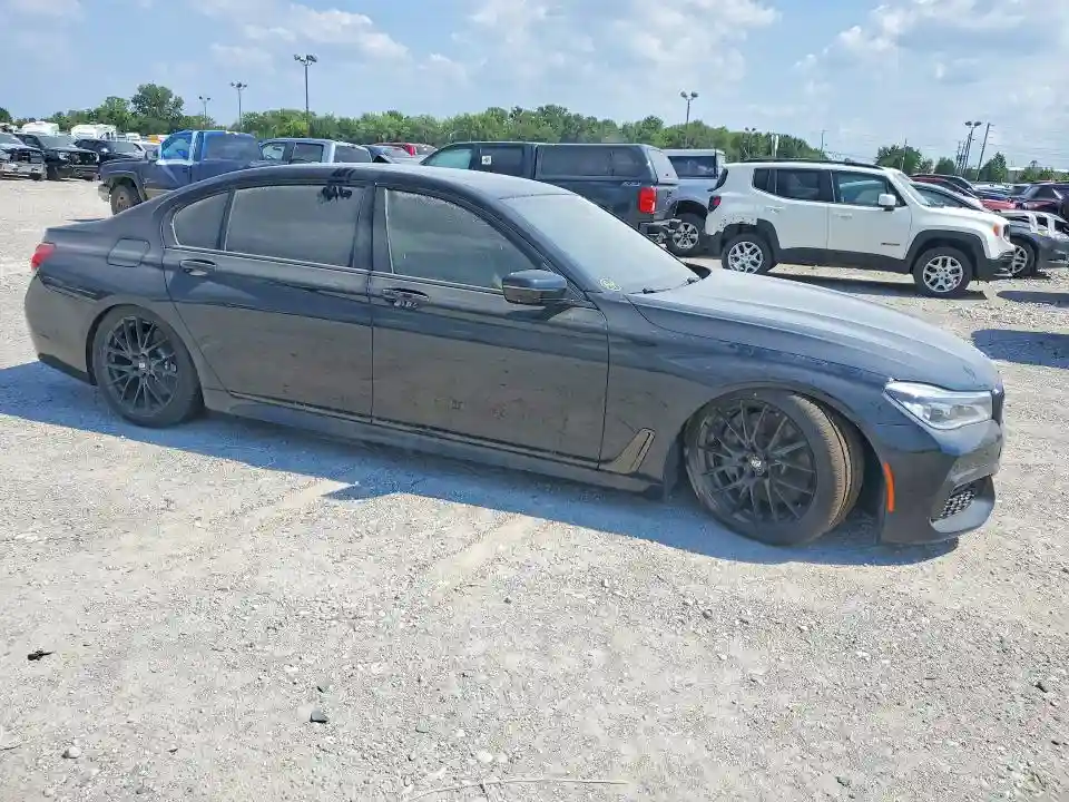 WBA7F2C50JG424686 2018 BMW 7 SERIES-3