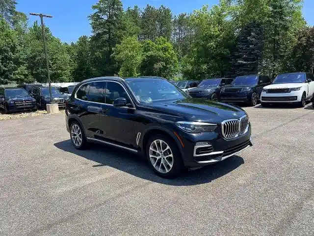 5UXCR4C01M9D94830 2021 BMW X5-0