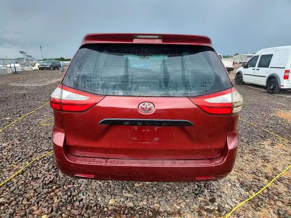 5TDZZ3DC0HS867121 2017 TOYOTA SIENNA L 7-5