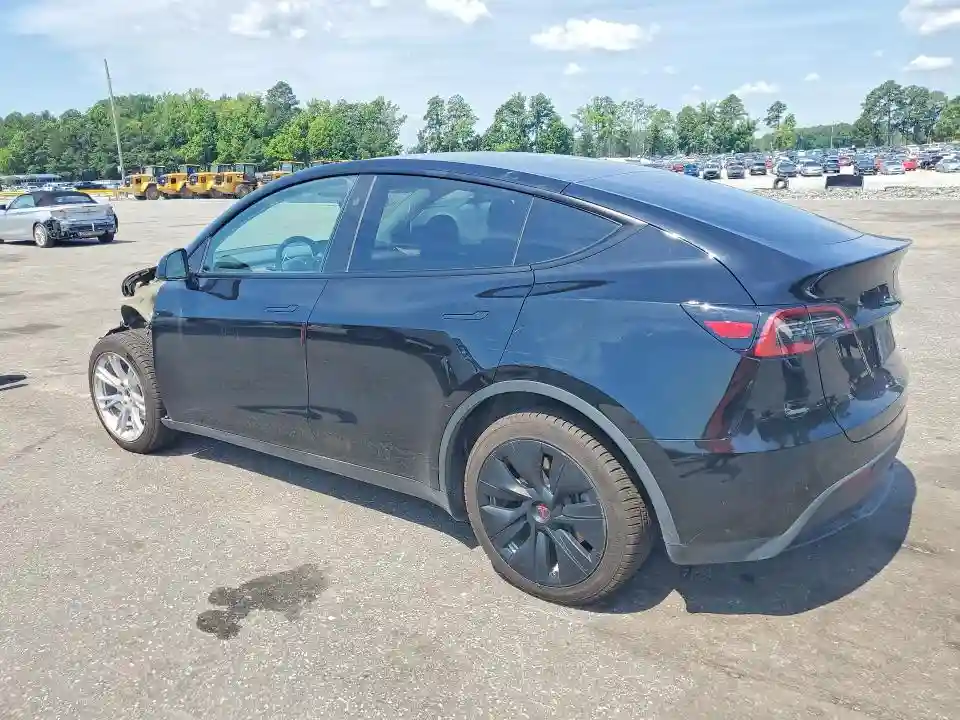 7SAYGDEEXPA176477 2023 TESLA MODEL Y-1