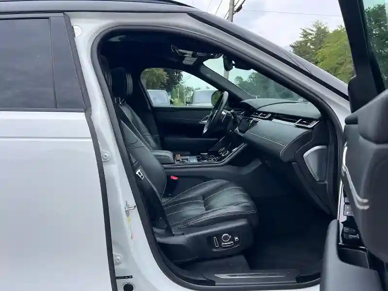 SALYM2RV1JA727735 2018 LAND ROVER RANGEROVER-4