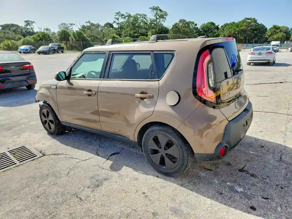 KNDJN2A21G7285570 2016 KIA SOUL BASE-1