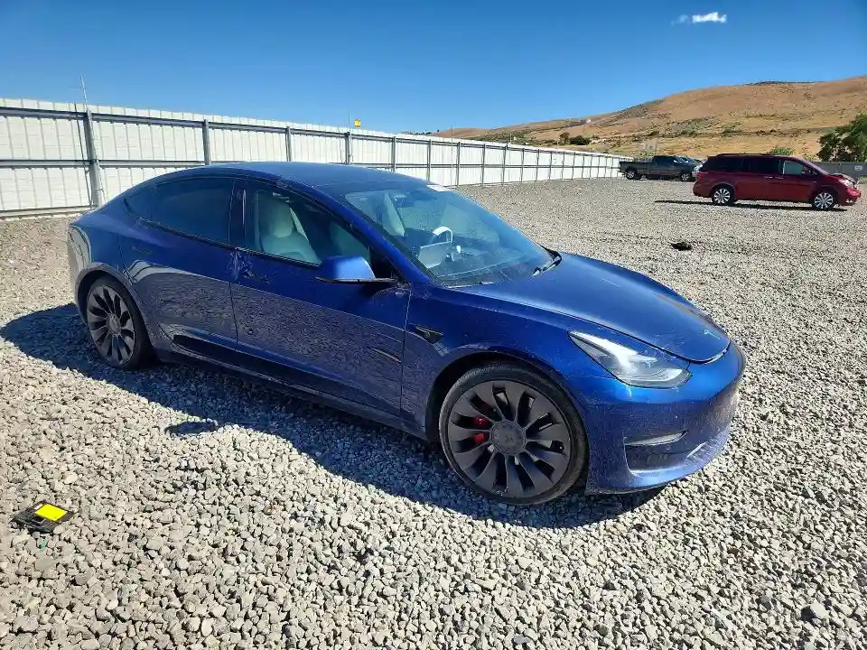 5YJ3E1EC2MF026520 2021 TESLA MODEL 3-3