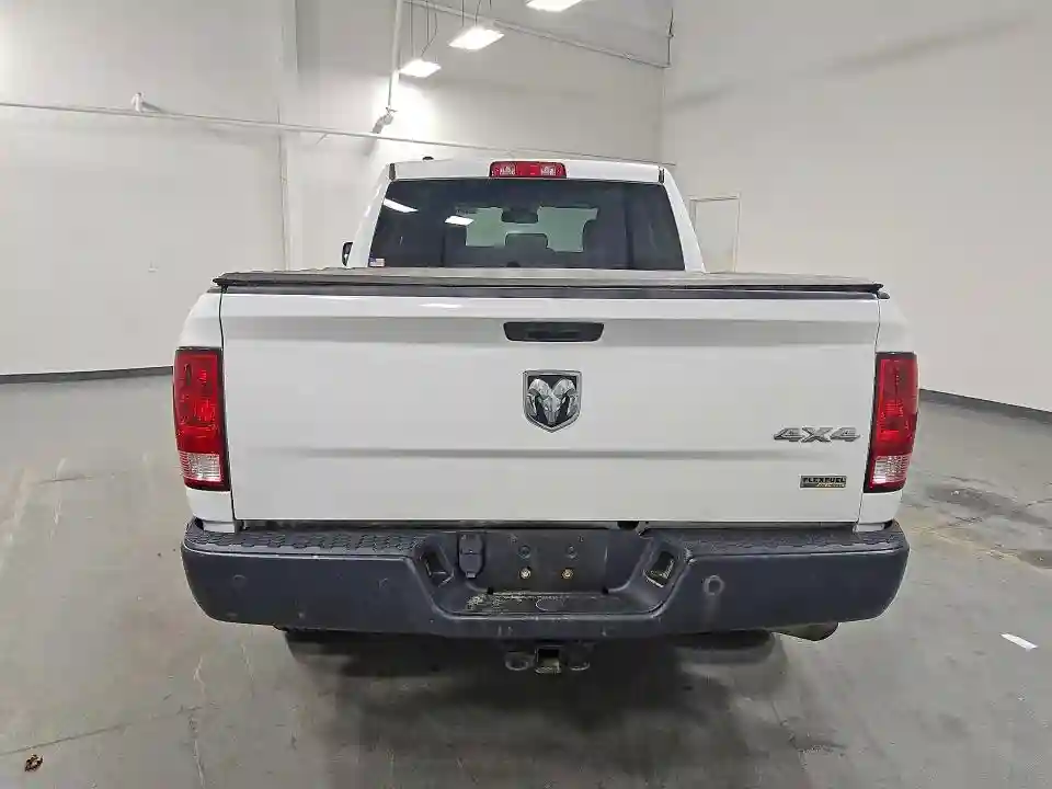 1C6RR7FG1KS678927 2019 RAM 1500-5
